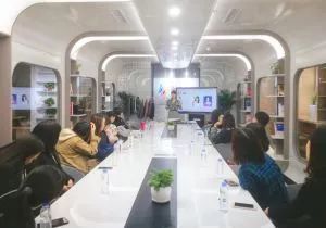 提升品牌價(jià)值，共筑校友輝煌 中山大學(xué)陜西校友會(huì)企業(yè)形象定制培訓(xùn)與咨詢